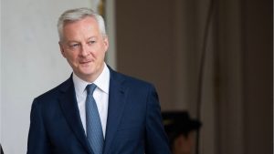 GALA VIDÉO - Bruno Le Maire : ce défi sportif d’envergure qu’il va relever avec son fils