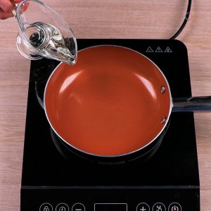 The genius egg frying method🍳