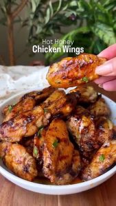 Hot Honey Chicken Wings 💃
