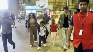 SUNNY LEONE WITH FAMILY SPOTTED AT AIRPORT