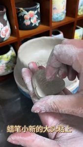 Hand-pinched pottery bow,Crayon Xiaoxin ✨