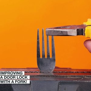 Genius idea for an improvised door lock using a fork! 🙌
