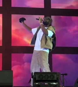Gims victime d'un problème intestinal en plein show ? Ces images sèment le doute