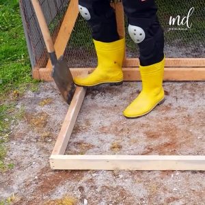 Technique for drying a freshly poured concrete slab