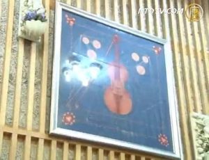 苏显达鼓励小提琴选手挑战东方乐曲