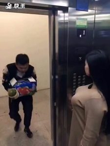 台中外約學生妹line:momo940802,台中傳播妹,台中按摩全套