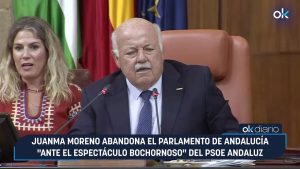 Juanma Moreno abandona el Parlamento de Andalucía "ante el espectáculo bochornoso" del PSOE andaluz