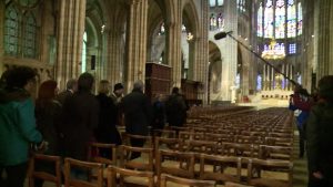 Basilique Saint-Denis: lancement du "remontage" de la flèche
