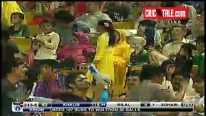 Yasir Shah vs Khalid Latif face to Face