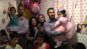 Hania cutting cake 2