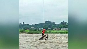 NO COMMENT: China emite alertas de inundación mientras los ríos alcanzan niveles récord