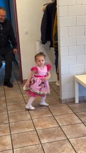 Little Girl Shows Off Her Cute Dance