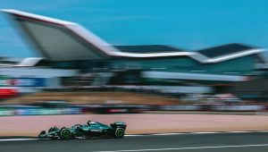 Norris avisa en un viernes de pruebas para Alonso y Sainz