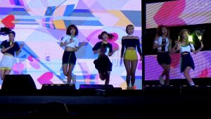 LABOUM (라붐) - Shooting Love (푱푱) - Sky Festival 2016 Incheon Airport - 160903 - Fancam 직캠